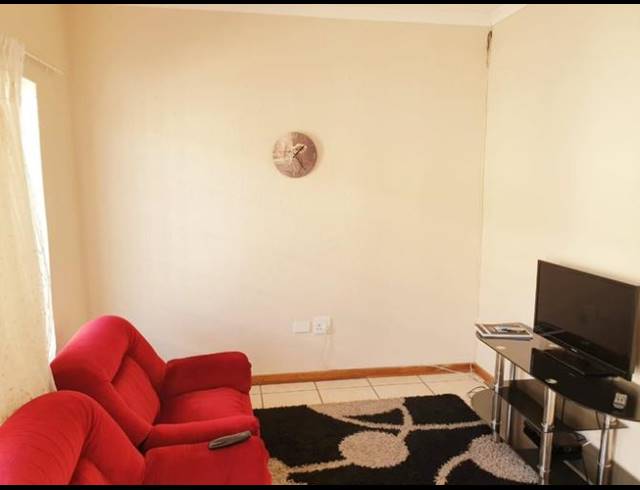 1 BEDROOM PROPERTY TO RENT IN POTCHEFSTROOM CENTRAL